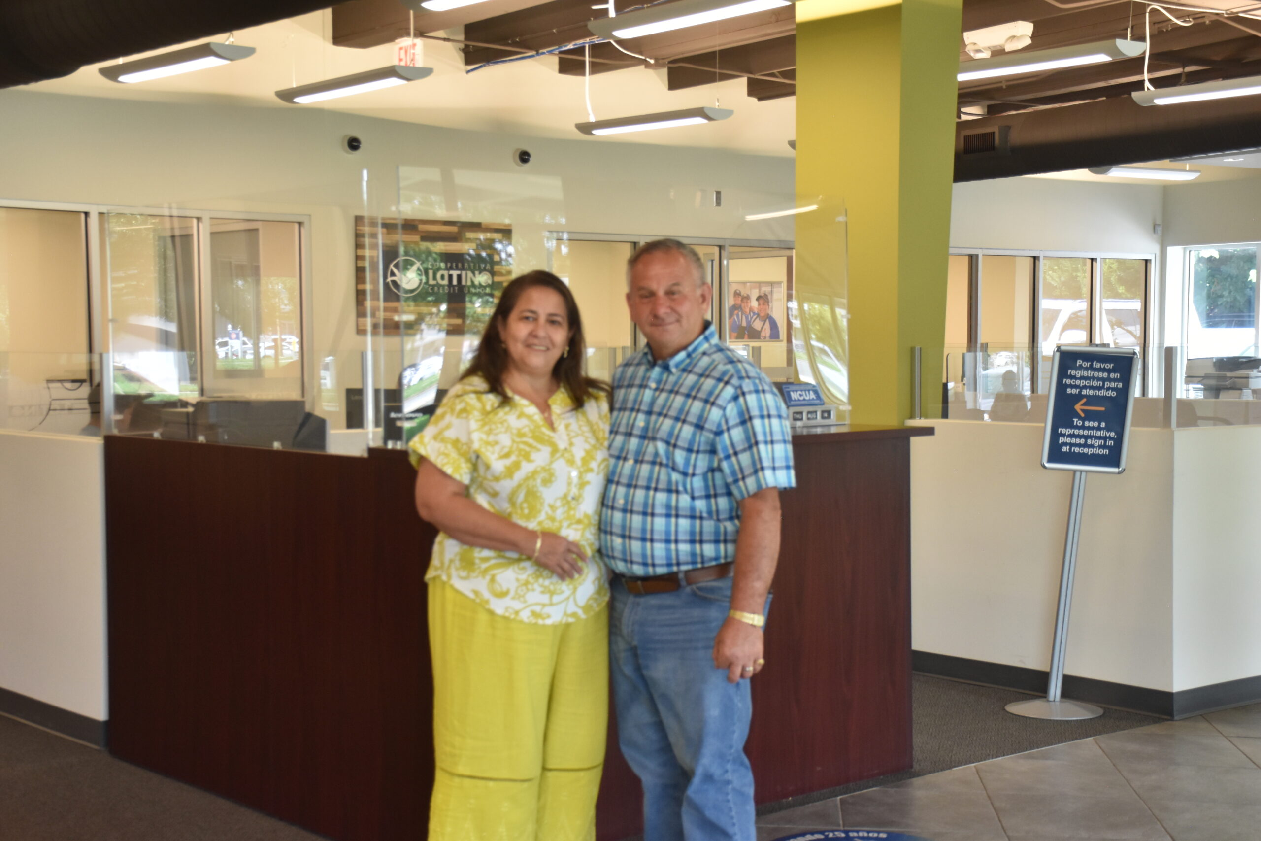 Member Johnny and Wife at Lccu branch